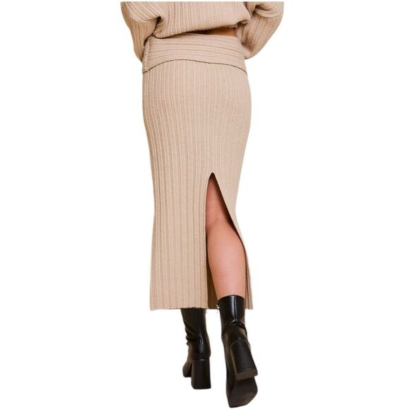 Oat Knitted Off The Shoulder Top & Bodycon Skirt 2 Piece Set NWT - Picture 10 of 11
